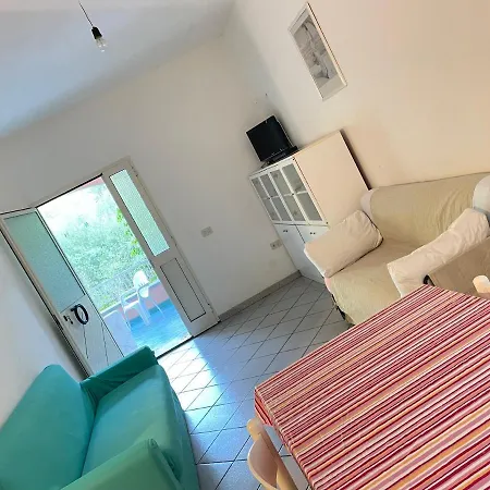 Апартаменты Case Vacanza A M Per 4 Persone Solita Budoni *