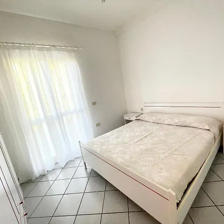 Case Vacanza A M Per 4 Persone Solita Budoni * Будони